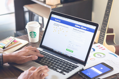 23 Online Writing Groups on Facebook That Are Worth Your Time